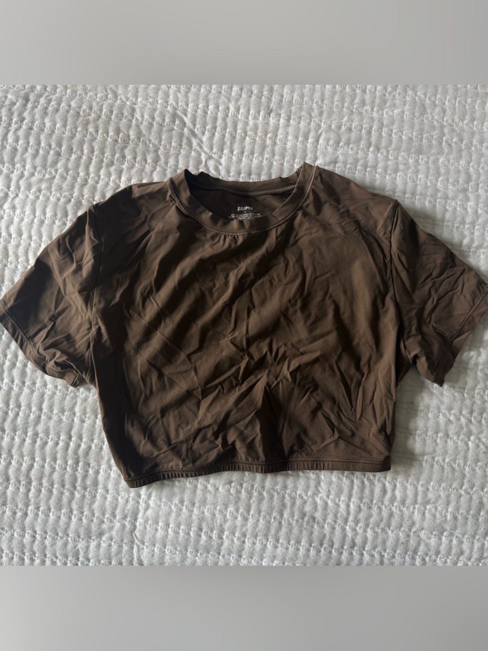 Brown SKIMS Fits Everybody Super Cropper Tee